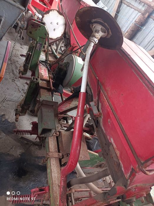 Sprzedam siewnik do kukurydzy