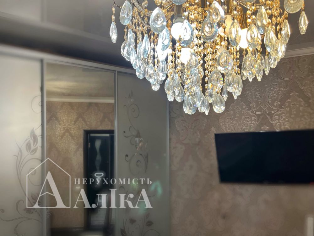 Продам 1-кімнатну квартиру з ремонтом в ЖК Нова Будова 1