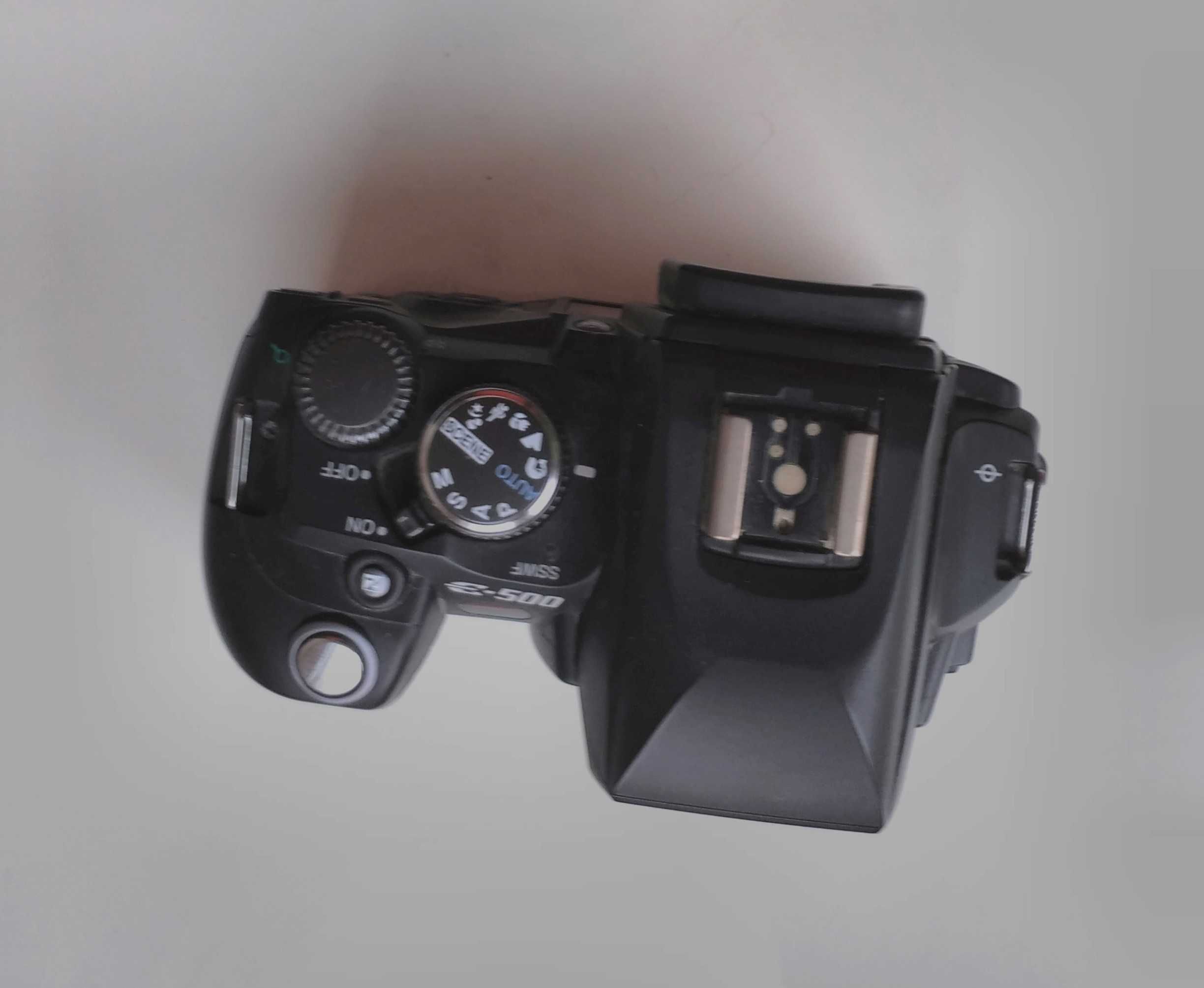 Фотоаппарат зеркальный  OLYMPUS E-500 для ремонта или на запчасти
