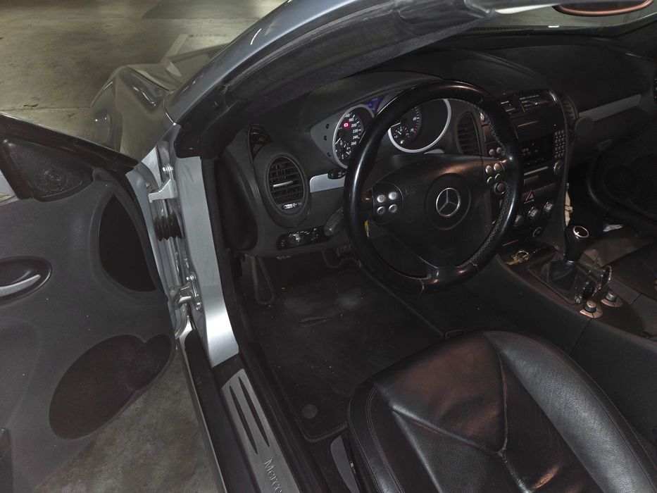 Descapotável Mercedes SLK 200