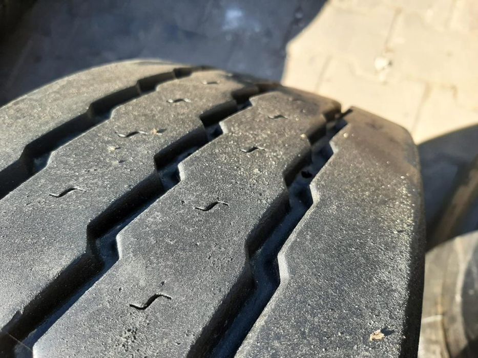 2x Opona używana ciężarowa 205/65R17.5 MICHELIN 300zł(szt.) C2473