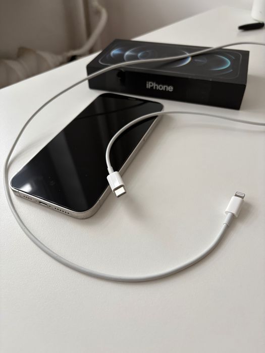 iPhone 12 Pro Max 128 GB – Silver – bardzo dobry stan