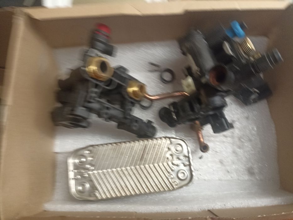 Ariston BS II kocioł gazowy dwufunkcyjny części.wymiennik.zawòr.itp