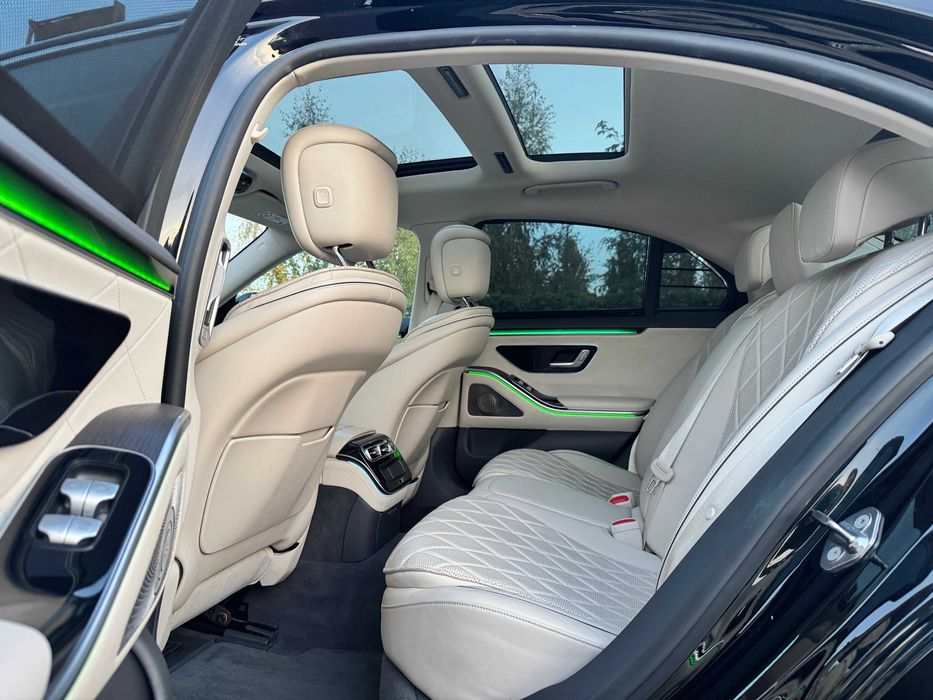 Auto do ślubu MERCEDES S Dodatkowo Ekskluzywny Bus Multivan T6 7 os.