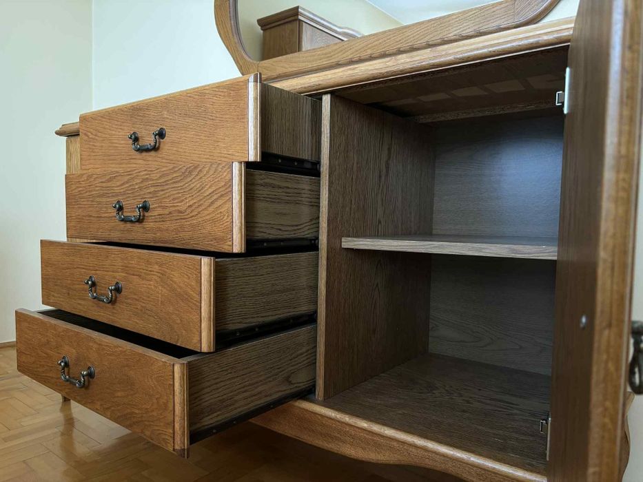 Komoda w starym stylu