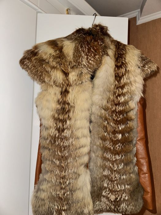 Продам жилетку с лисы
