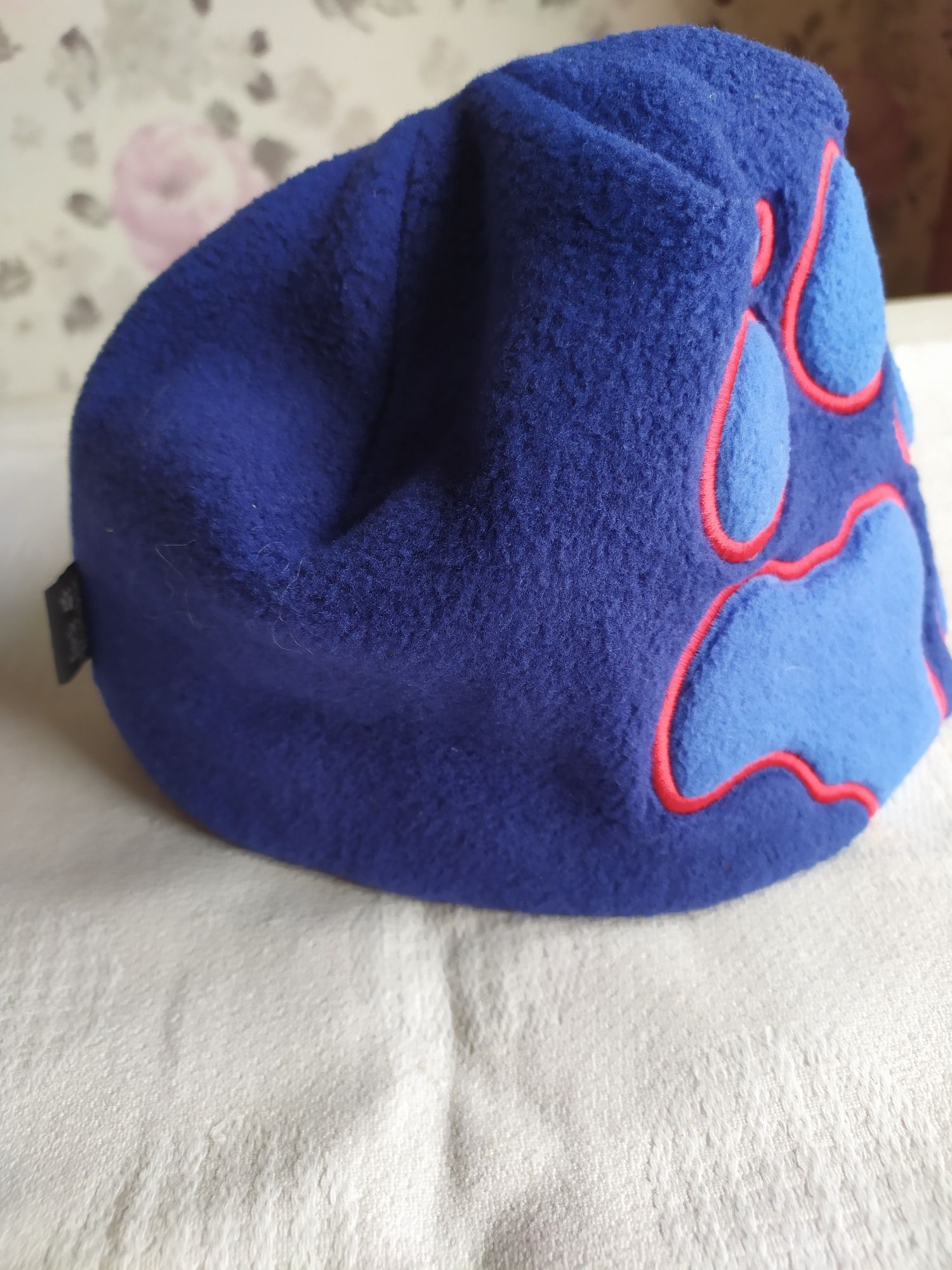 Продам детскую шапку фирмы Jack Wolfskin Front Paw Hat Kids royal blue