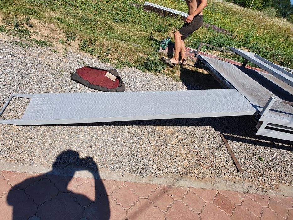 Рапель ,апарелі , наєзди ,трапи евакуатор лафет лавета прицепи