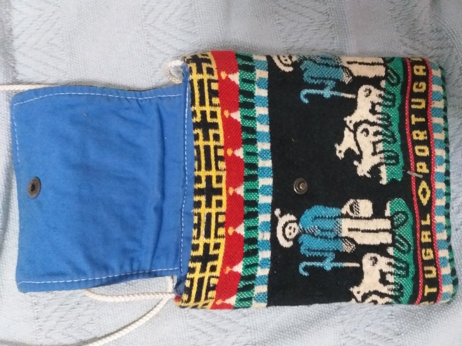 Bolsa da Serra da Estrela para criança