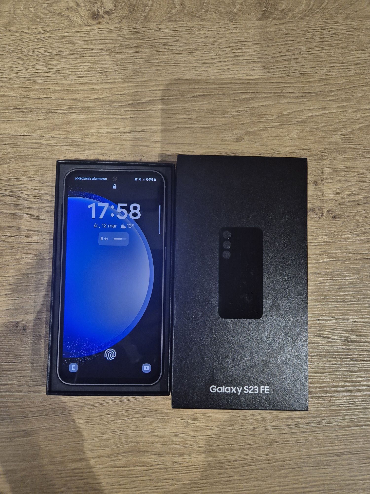 Smartfon Samsung Galaxy S23 FE + Bonusy
