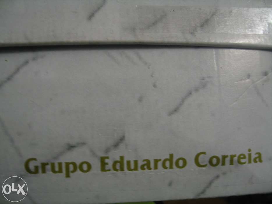 Botas de pele marca Vanisara (não usadas) nº 40