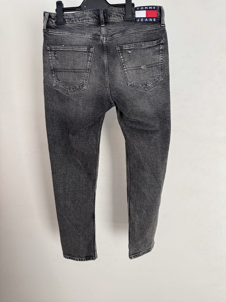 Джинси Tommy Jeans Dad Jean Regular Tapered