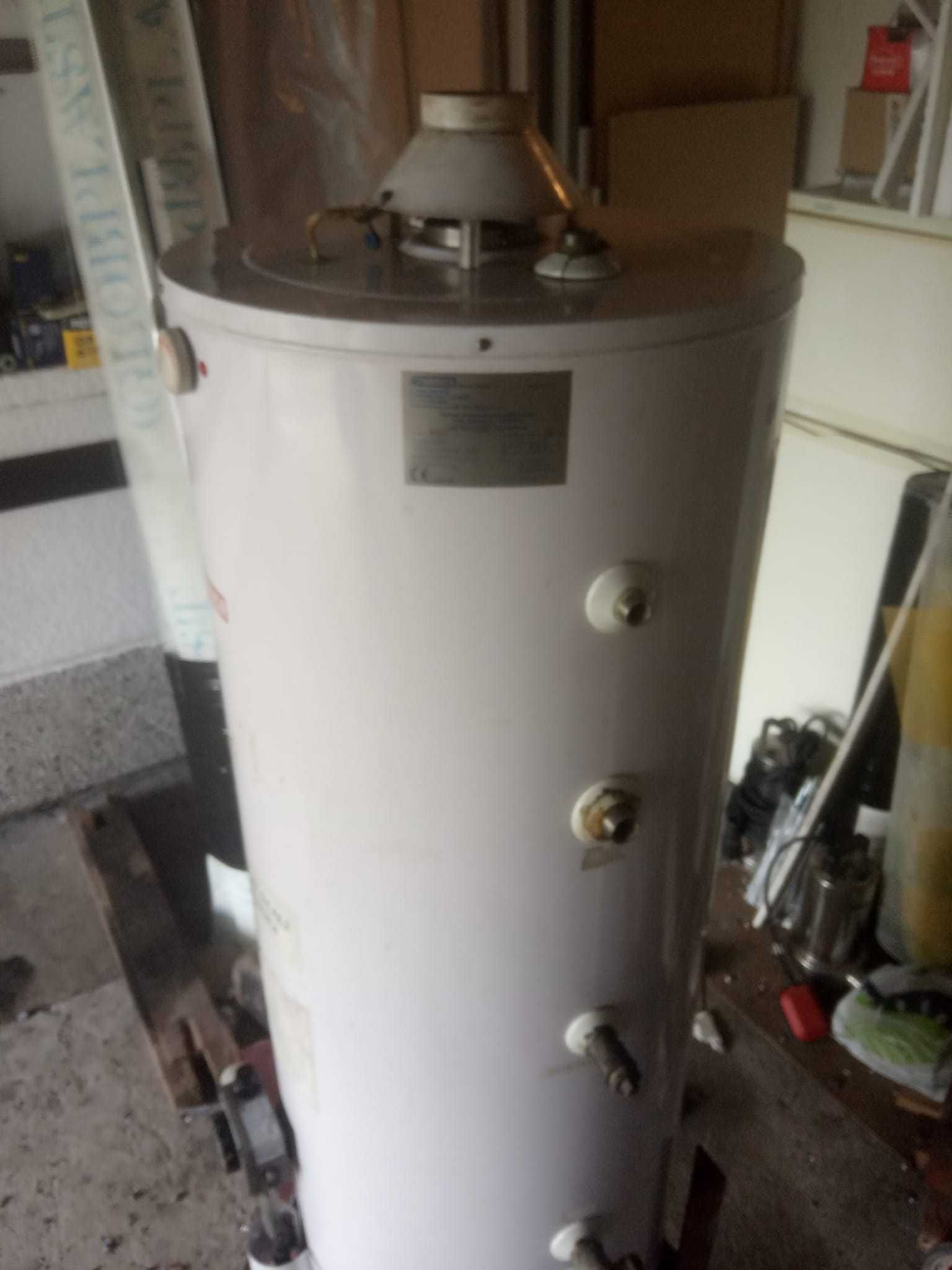 Zbiornik podgrzewacz wody gazowy na ciepła wodę Termica, 120 l.