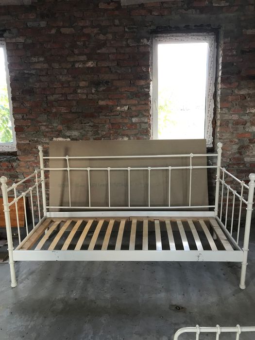 Ліжко металеве 200*90