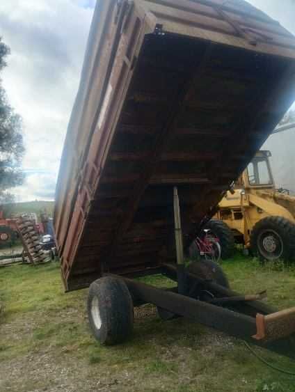 przyczepa wywrotka jednoosiowa