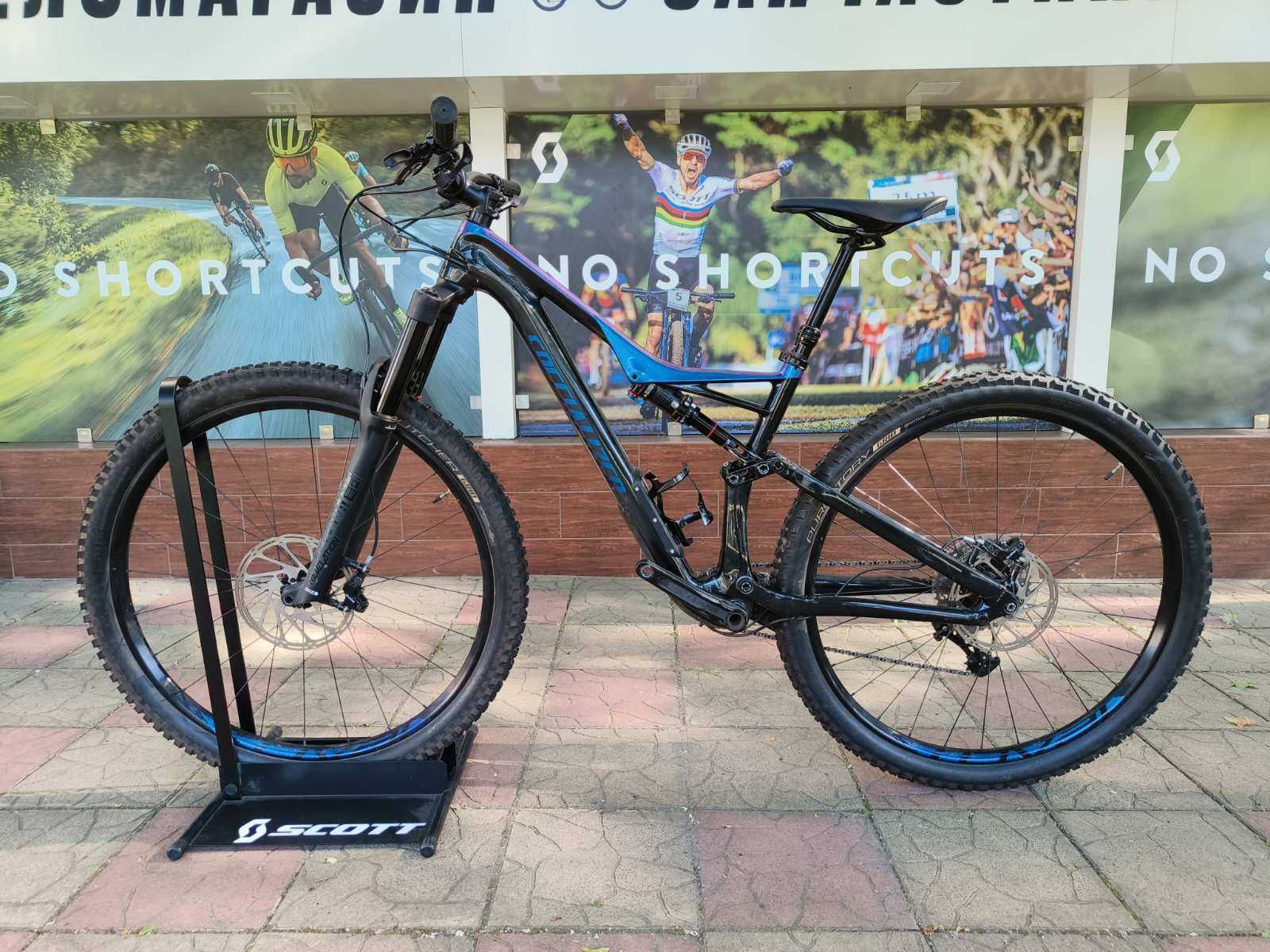 Велосипед двопідвіс Specialized Stumpjumper Comp Carbon 29er. Розмір M