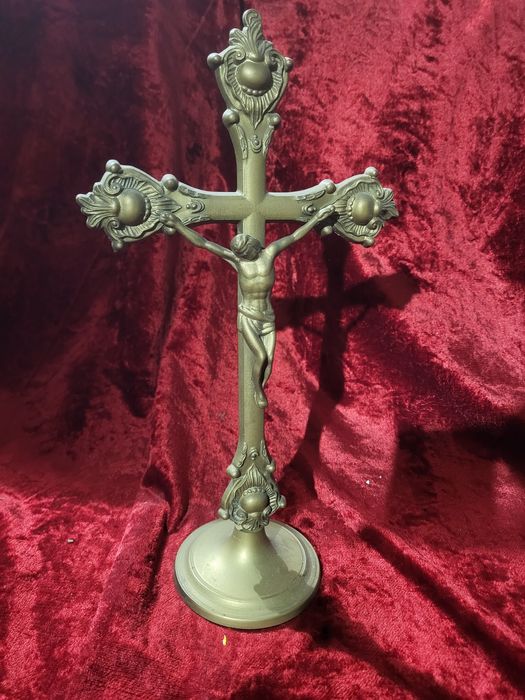 Krzyż cynkal pasyjka