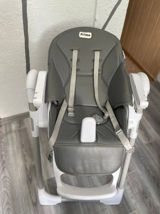 Стіл для годування