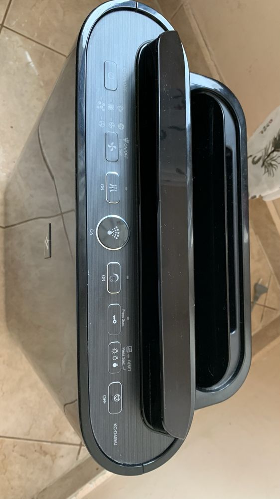 Oczyszczacz powietrza sharp KC D40EUB