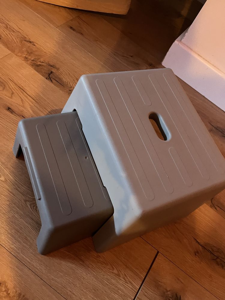 Skip Hop: podest dwustopniowy Double-Up Step Stool