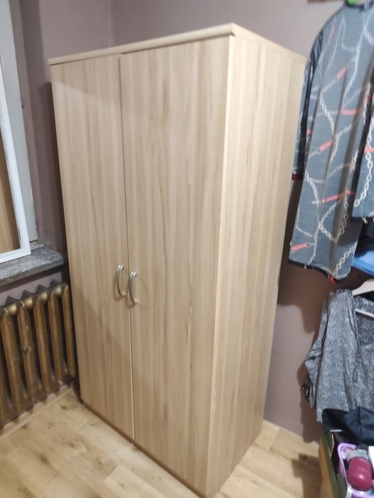 Używana szafa za darmo
