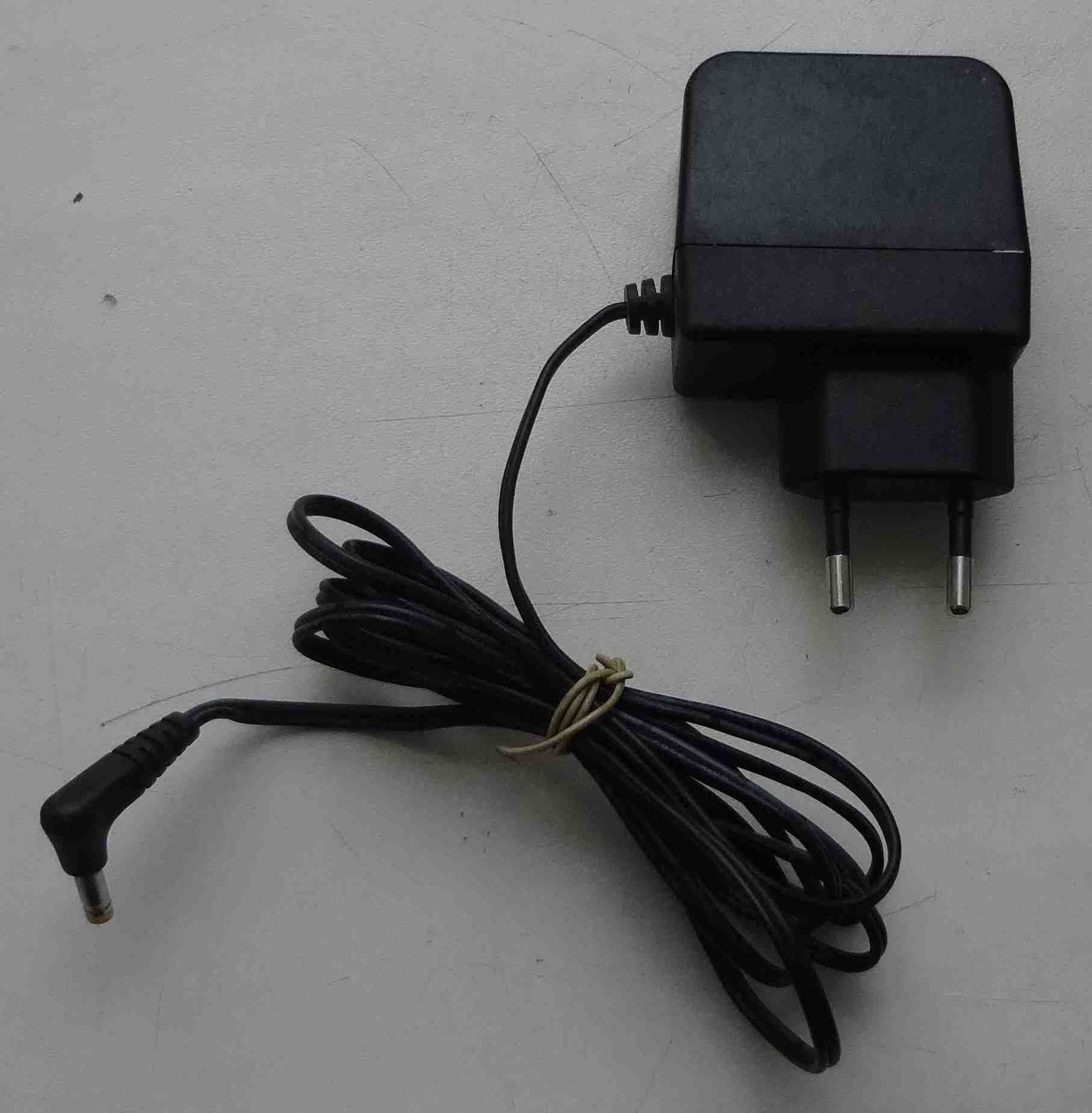 Блок питания Switching adapter 5V 1.5A E-AWB075-050E адаптер