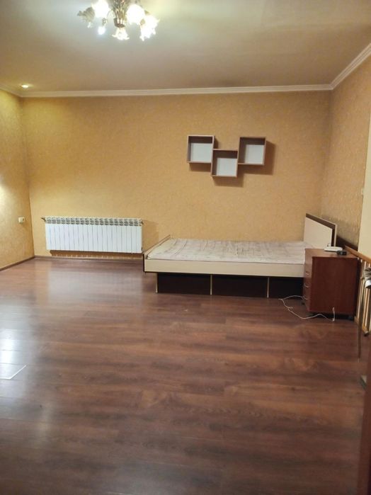 Продам 2-комн на Бунина, центр города