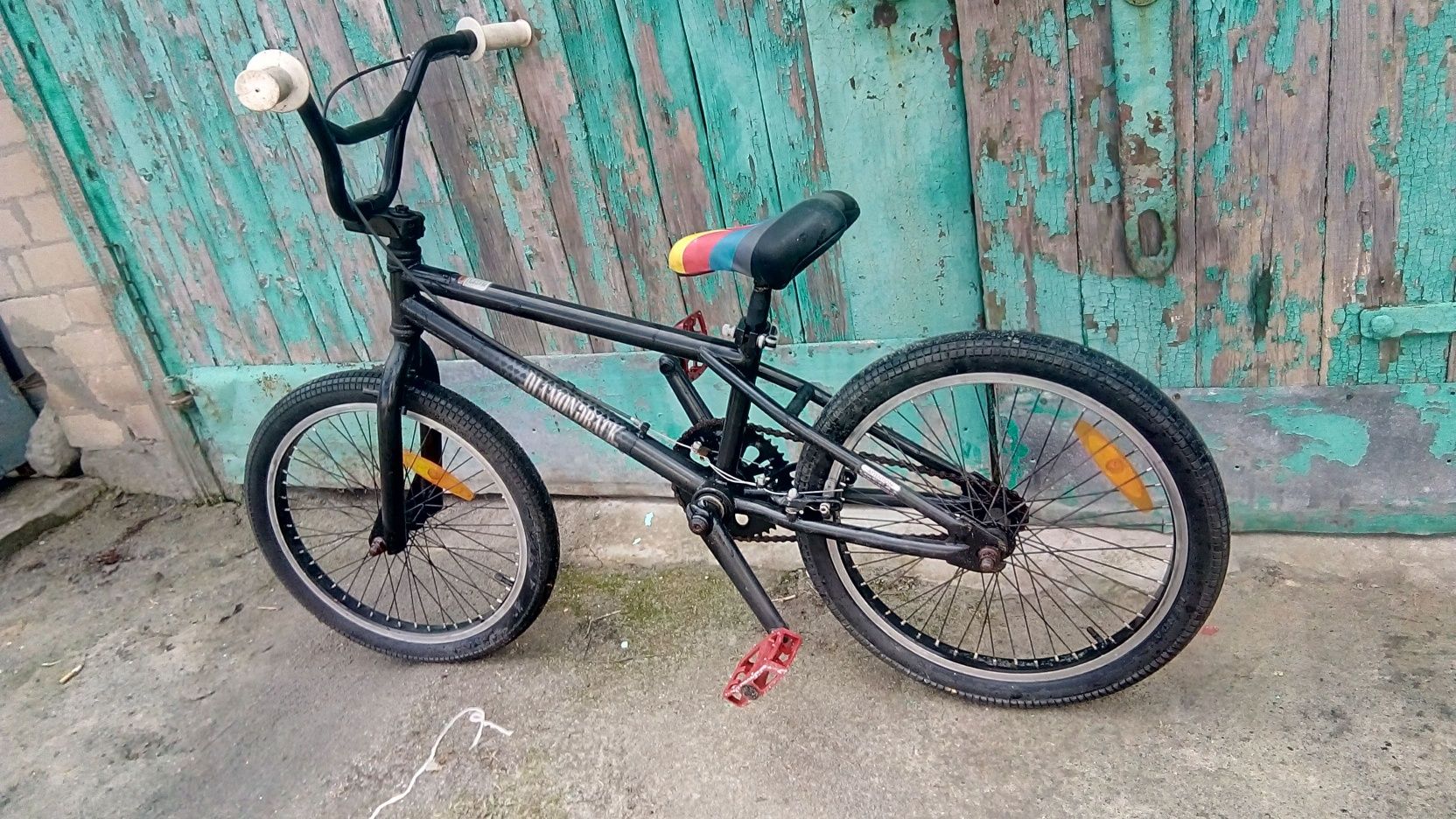 Продам BMX б/у готов к эксплуатации.