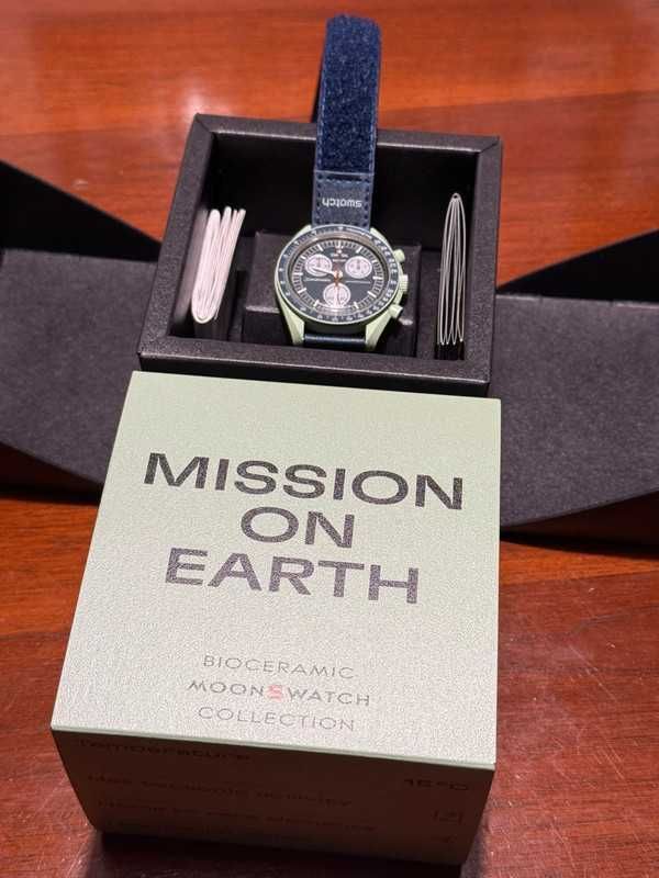 Omega x Swatch SO33G100 Ziemia - Trwały i ekologiczny model