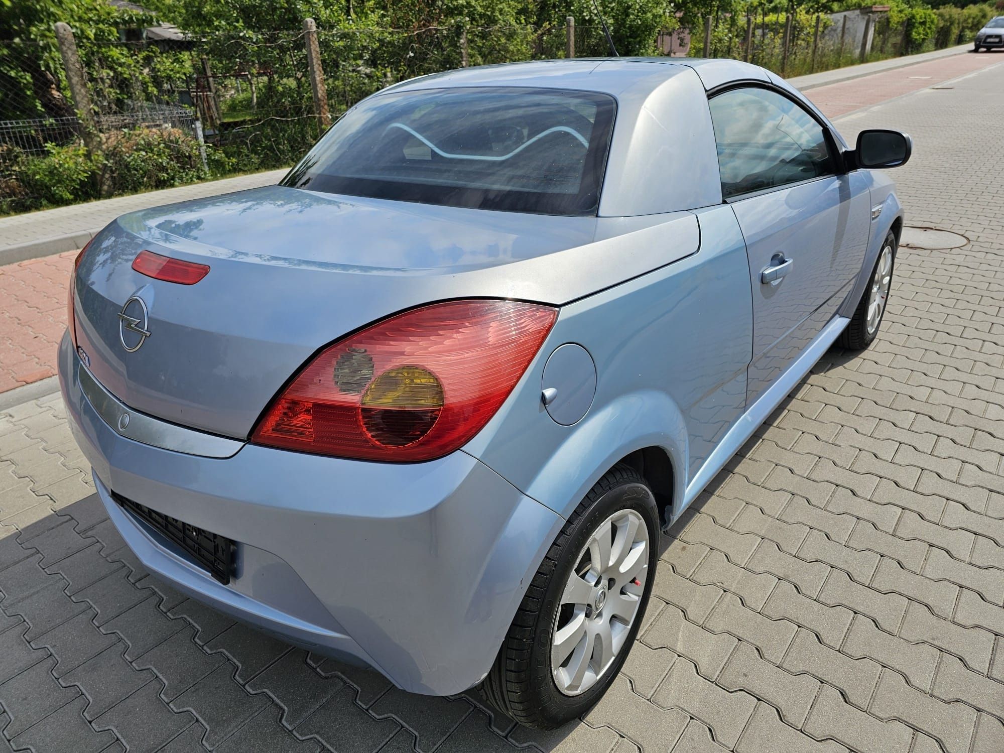 Opel Tigra 1.4 Ecotek Cabrio jak Nowy 39tys km przebiegu