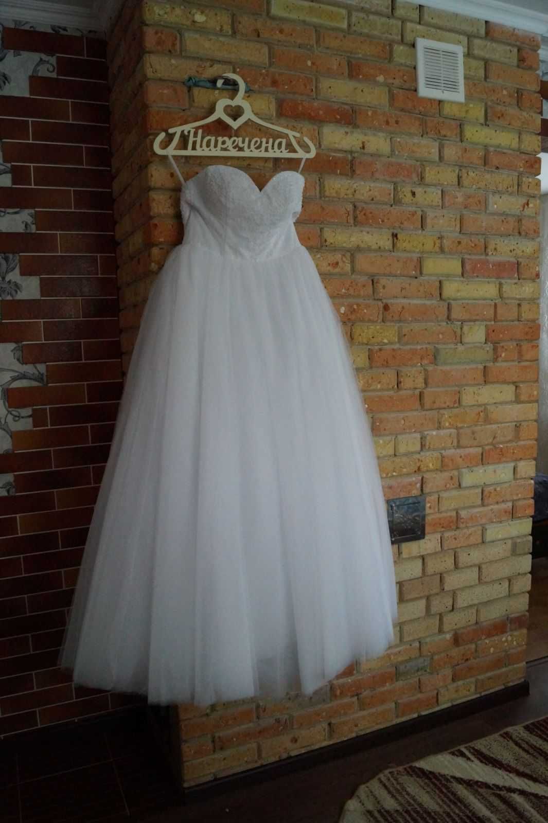 Весільна сукня розмір S