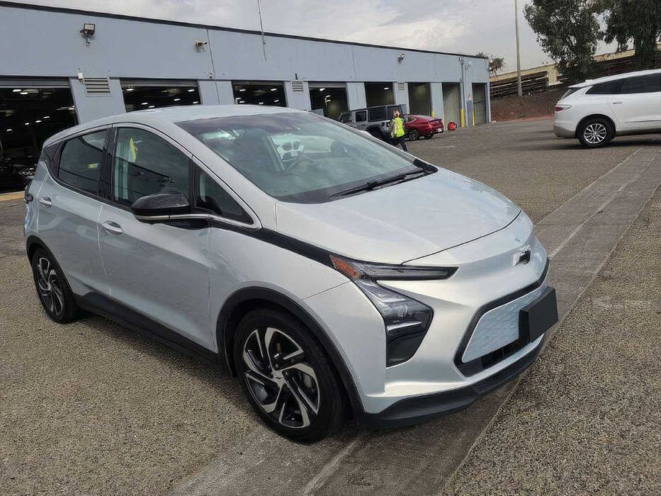 Chevrolet Bolt EV 2LT      2023