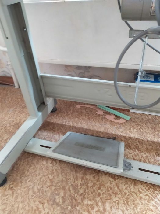 Промышленная швейная машина Gemsy.