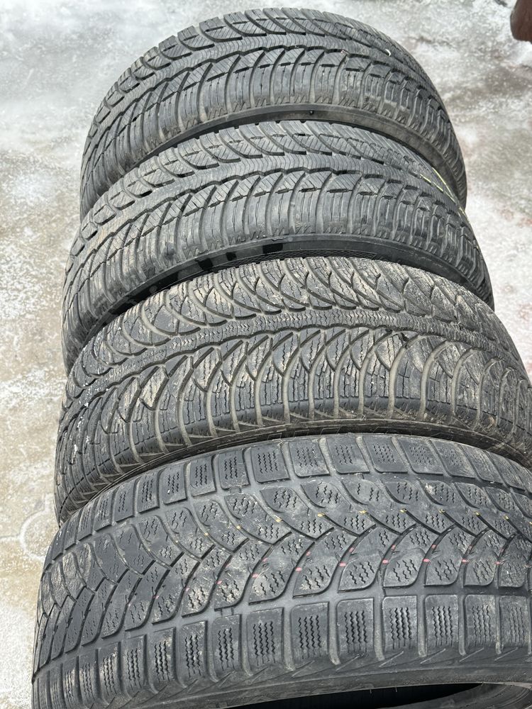 Зимова гума 205/55 r16