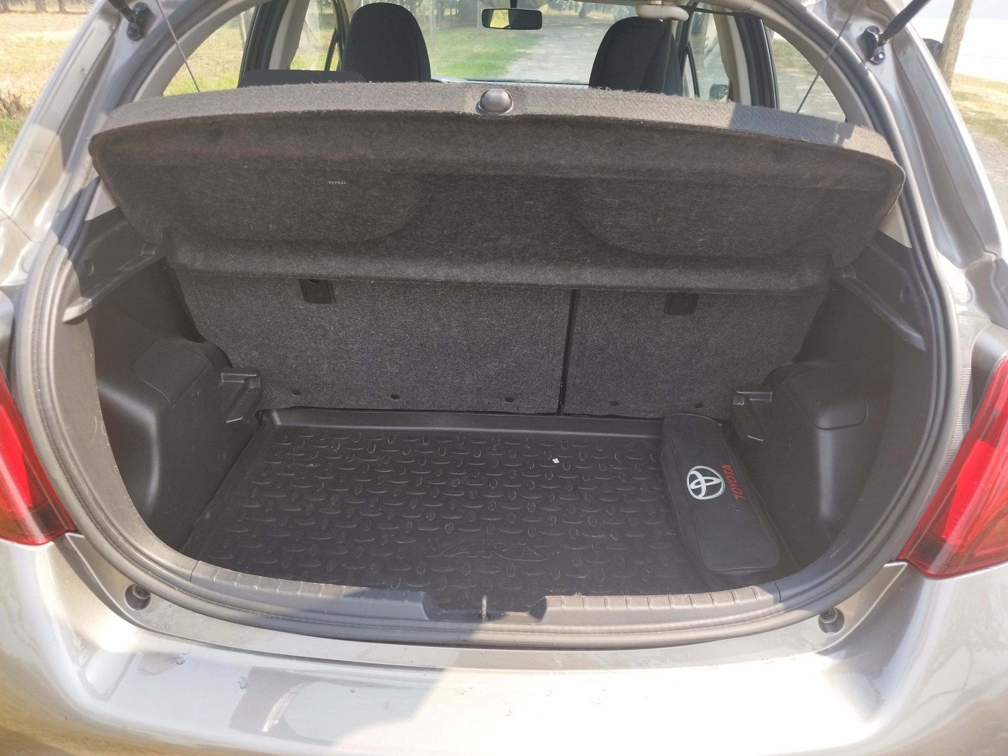Toyota Yaris 1.0 gasolina 65000km 2016