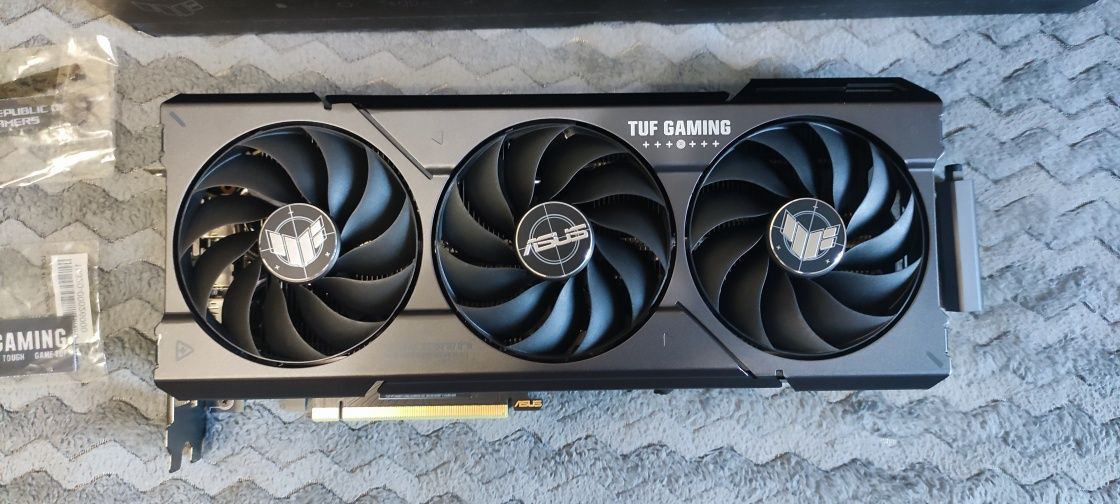 Asus RTX4060Ti 8GB OC