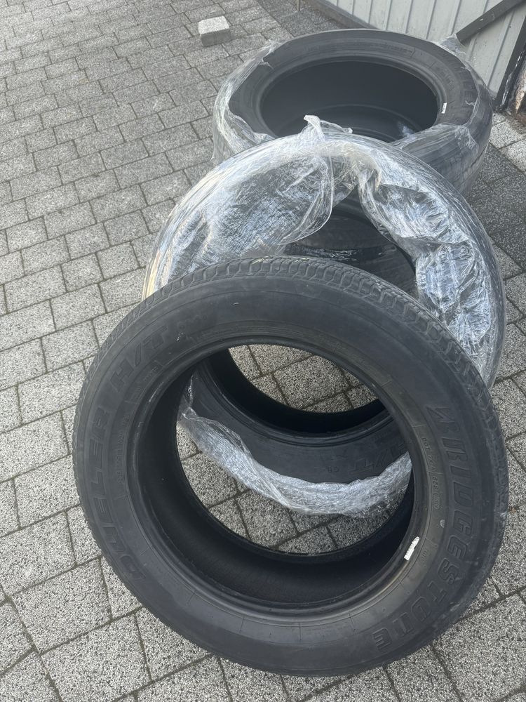 Opony wielosezonowe Bridgestone