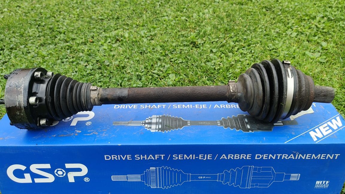 Półoś Golf 4  1997 rok