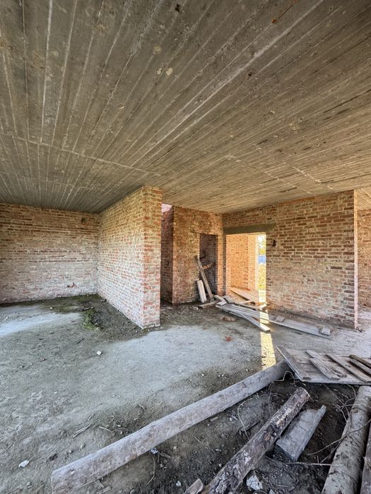 Якісний будинок у Брошнів-Осаді