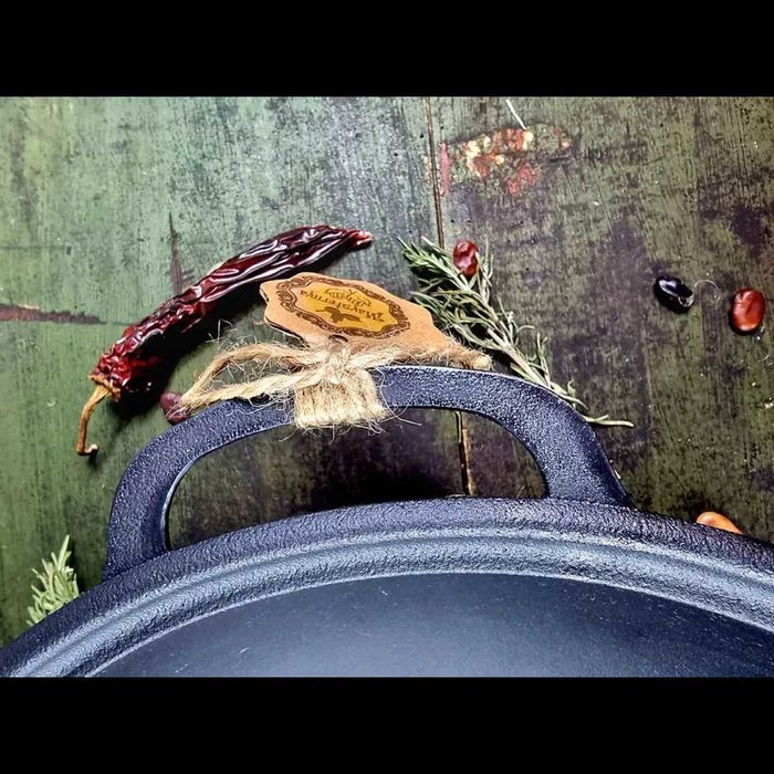 Казан чавунний узбецький об`ємом 18 л WOK із кришкою-сковородою