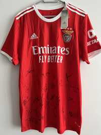 Camisola oficial SL Benfica 22/23 autografada por todo o plantel