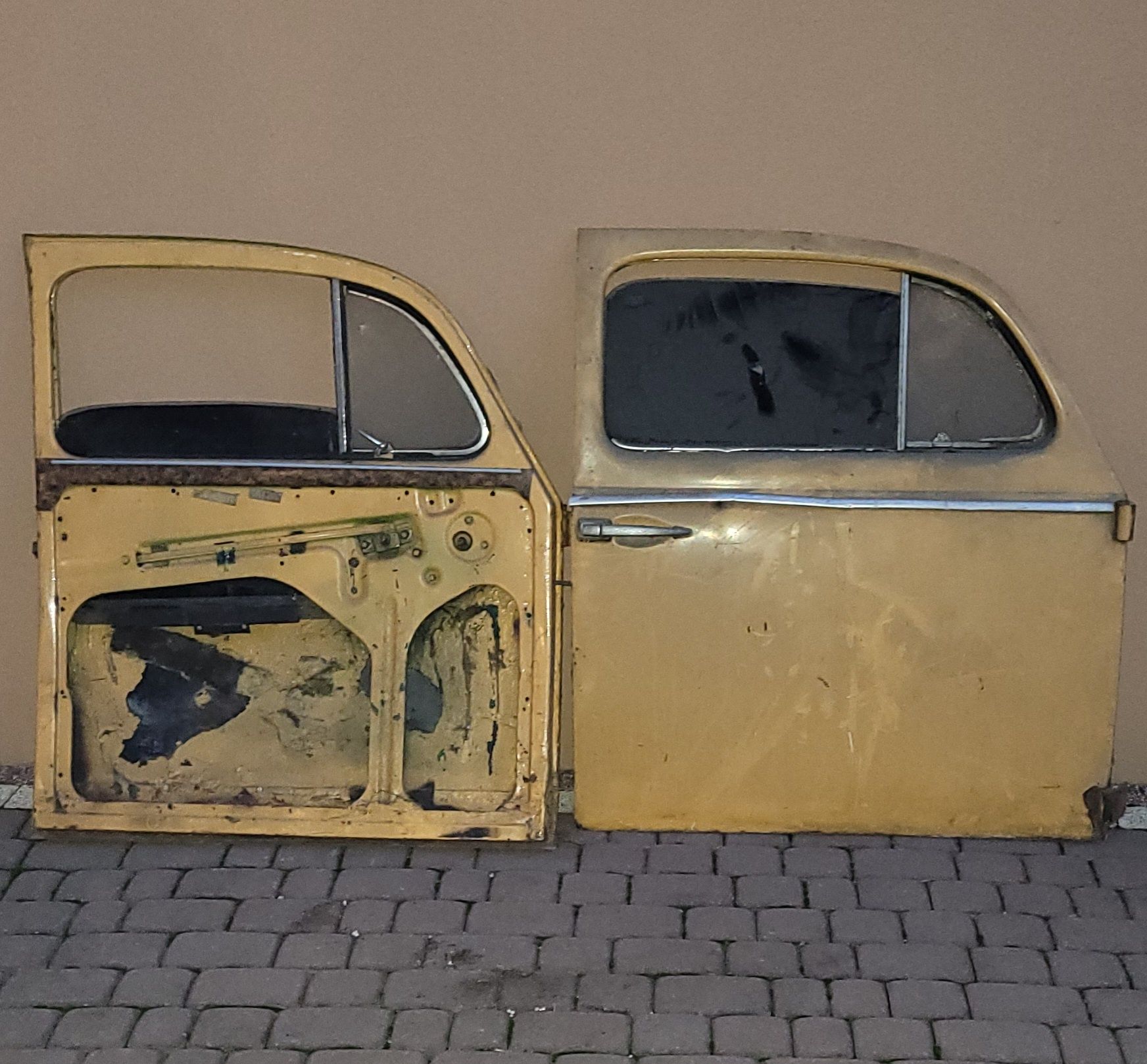 Drzwi vw garbus komplet