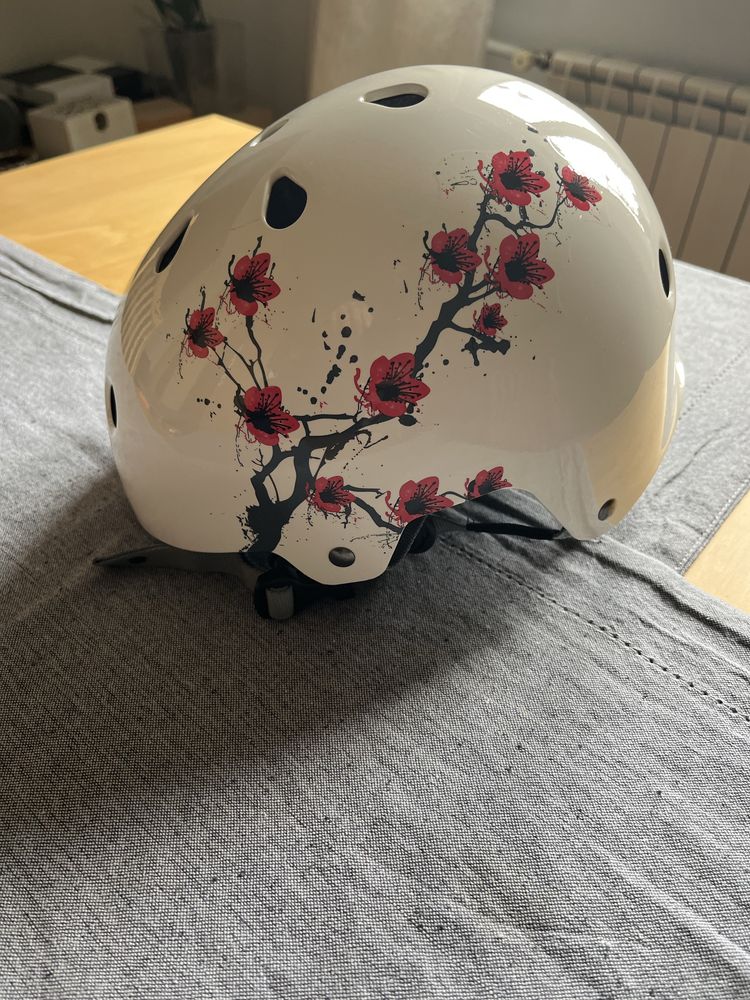 Kask rowerowy mlodzieżowy, dziewczęcy