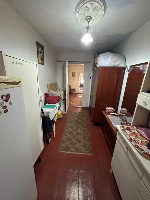 Продам 4кімн дім на Колеснікова