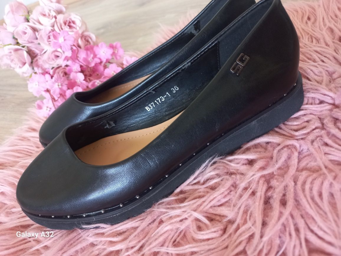 Mokasyny damskie 36 . Nowe