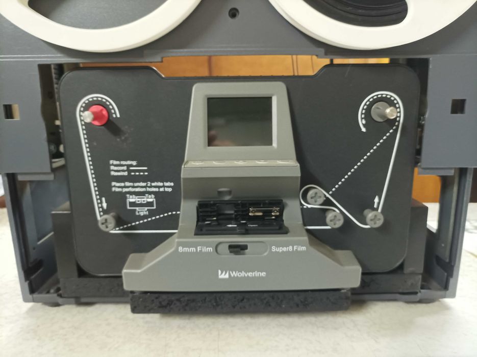 Кинопленка в любой формат, покадрово.