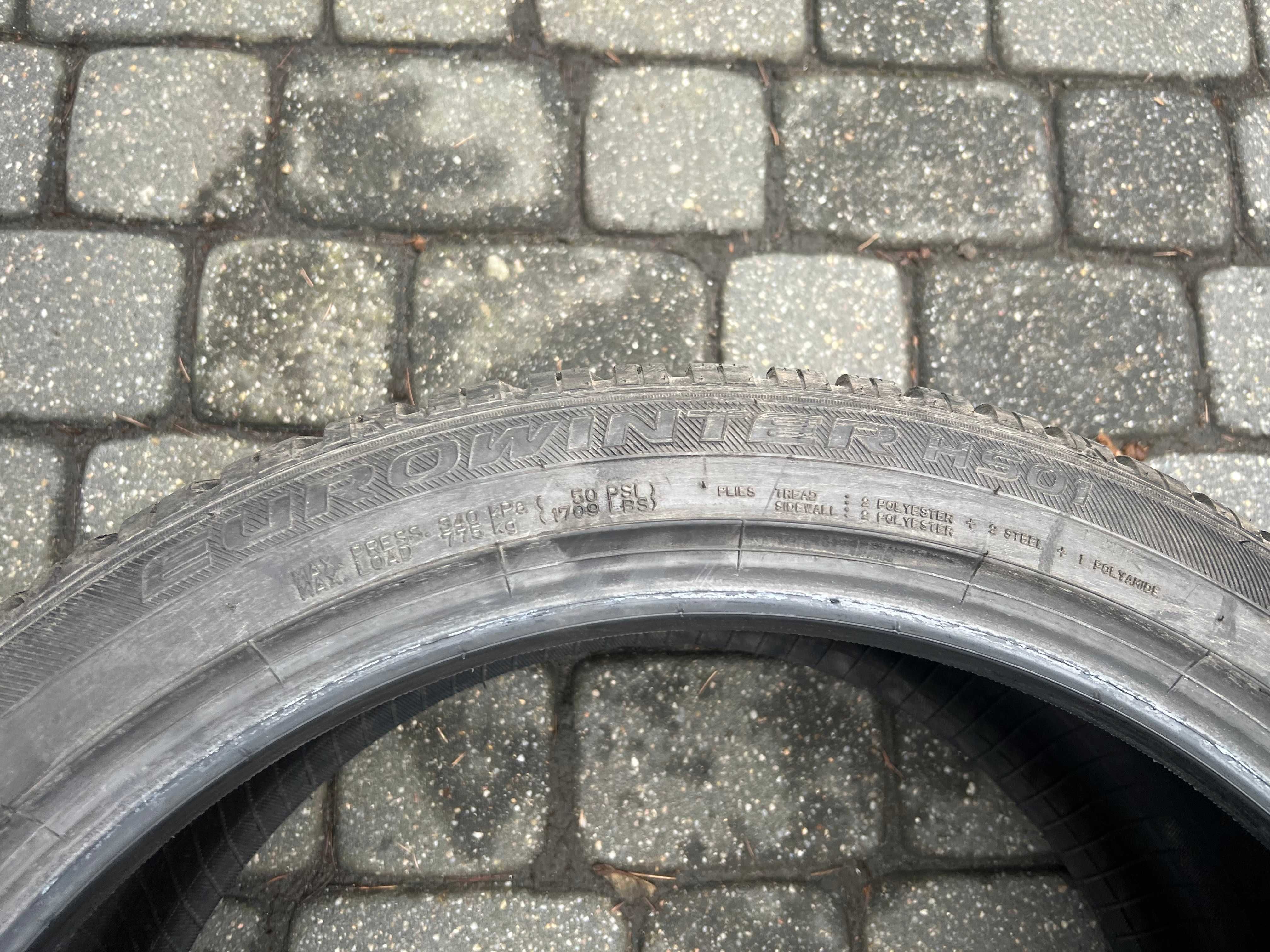 Opona Falken Eurowinter HS01 - 245/40/20