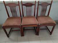 Stare krzesła drewniane tapicerowane w stylu eklektycznym do renowacji