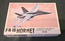 Model LEE 1:144 - 02207 F/A 18 Hornet WARTO