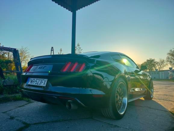 Ford mustang 5.0 GT performance